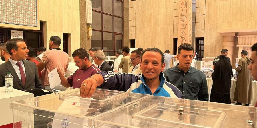 أجواء استثنائية للمصريين بالسعودية في ثاني أيام تصويت انتخابات النواب.. صور