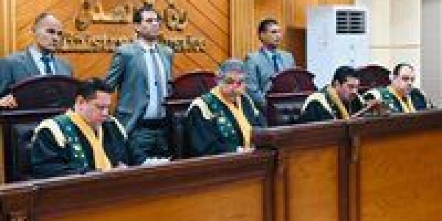 حكم غيابي بالإعدام على أب متهم باغتصاب طفلته بمدينة السادات