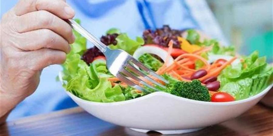 ماذا يحدث لجسمك بعد 30 يومًا من تناول الخضروات والفواكه يوميًا؟