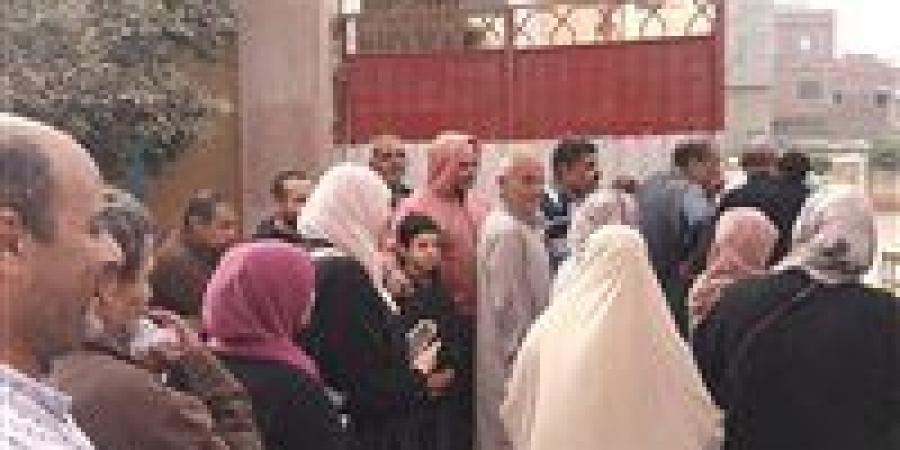 توافد الناخبين على لجان دائرة كفر شكر بالقليوبية فى انتخابات مجلس النواب