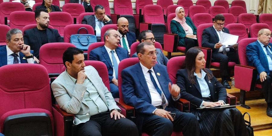 صور.. اقتصادية الشيوخ تناقش قانون حماية المنافسه ومنع الممارسات الاحتكارية