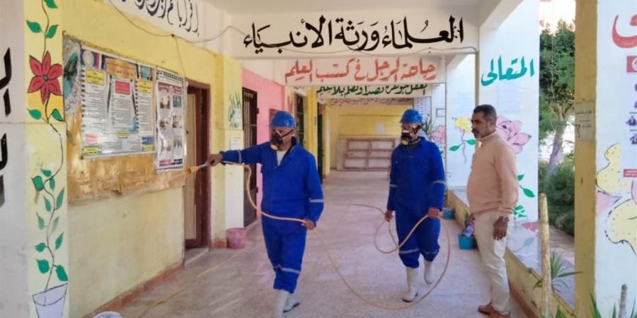 تعقيم اللجان بالإسماعيلية قبل انطلاق التصويت بانتخابات مجلس النواب