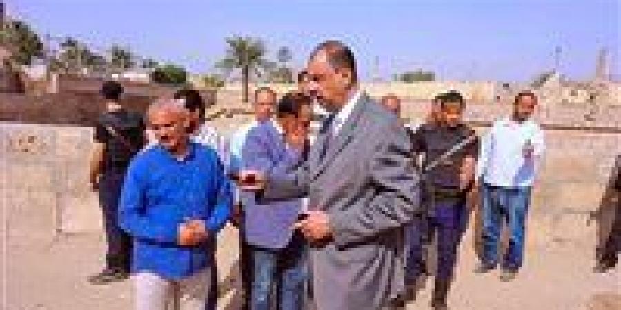 محافظ سوهاج يوجه بسرعة تطوير ورفع مستوى الخدمات بمنطقة " ميريت آمون "