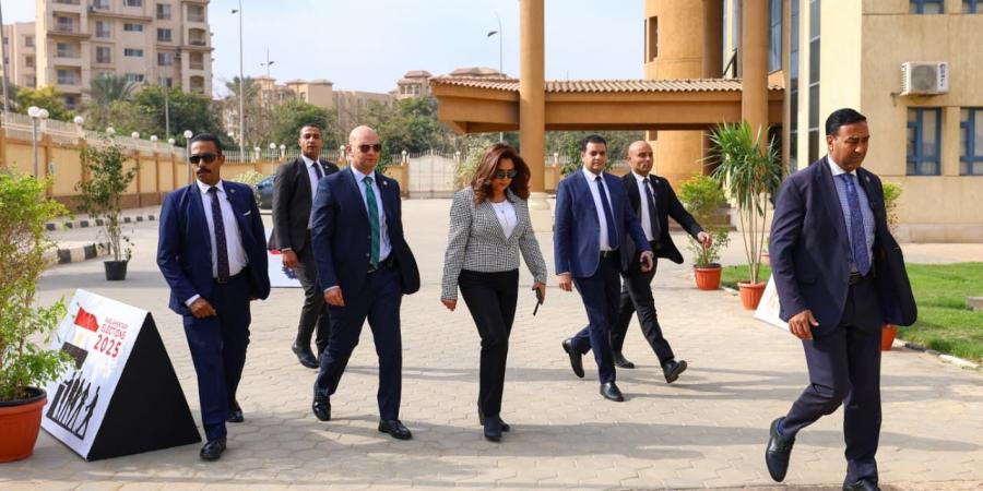 وزيرة التنمية المحلية تُدلي بصوتها في انتخابات مجلس النواب 2025