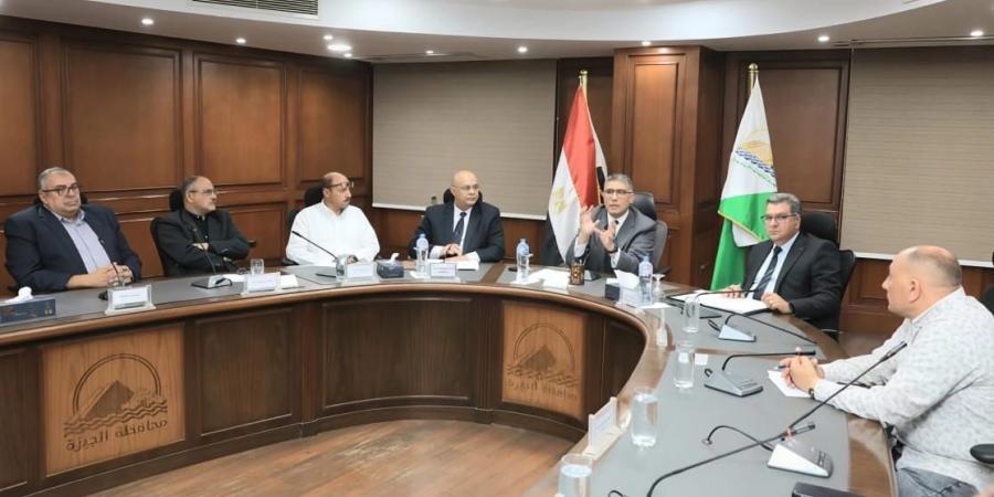 محافظ الجيزة: استقبال 64 طلبًا من المواطنين بالعجوزة عقب الإعلان عن منظومة إحلال التوك توك