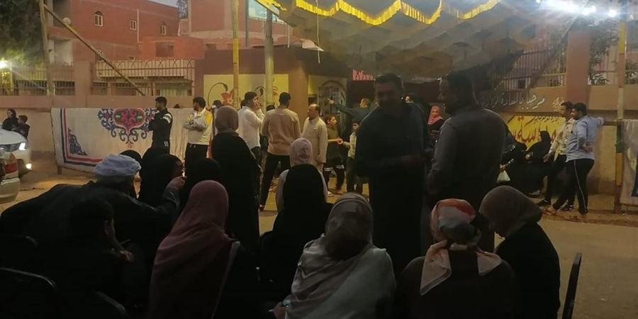 أهالي كفر صقر: العمل الشاق لم يمنعنا من التصويت.. والانتخابات واجب وشرف