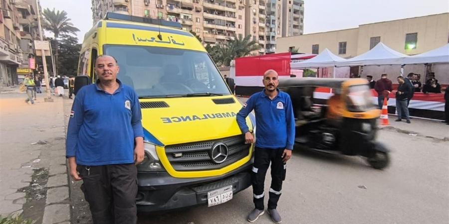 فى اليوم الثاني لمعركة "النواب" .. أطقم الإسعاف حاضرة بقوة بمحيط لجان حلوان