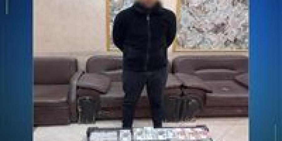 ضبط شخص بحوزته بطاقات ومبالغ مالية لشراء أصوات الناخبين بالمحلة