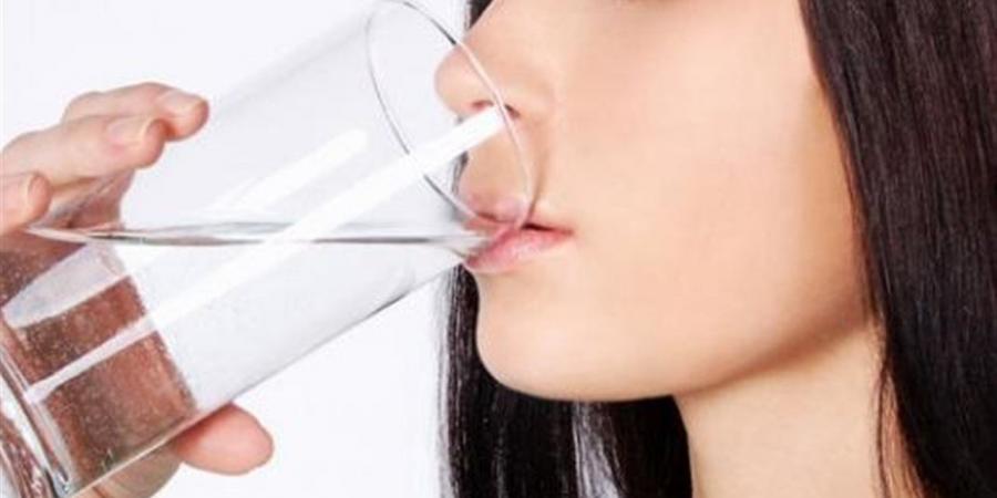 أكثر خطورة من البرد.. 7 مخاطر خفية لإهمال شرب الماء في الشتاء