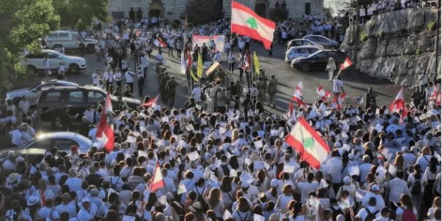 من عنّايا إلى كلّ لبنان.. مار شربل قدّيس الصمت في بلد الضجيج