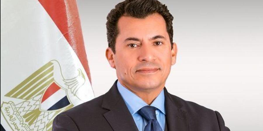 وزير الرياضة يطالب أبو ريدة بضرورة انهاء أزمة صلاح ومرموش قبل أمم أفريقيا