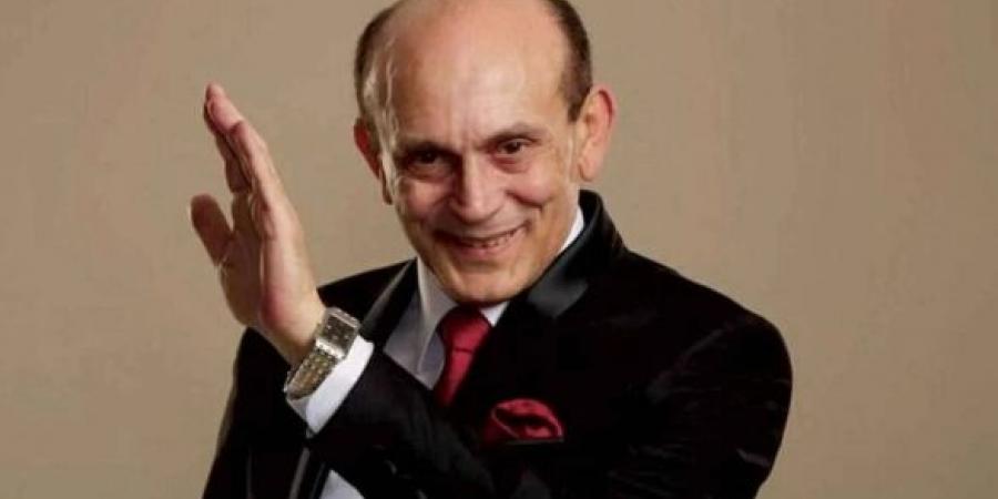 بعد تعرضه لوعكة صحية.. اول ظهور إعلامي لـ محمد صبحي مع لميس الحديدي الليلة