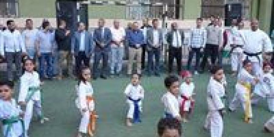 محافظ أسيوط يفتتح صالات الأنشطة المطورة بنادي غرب البلد ويكرم المواهب الرياضية