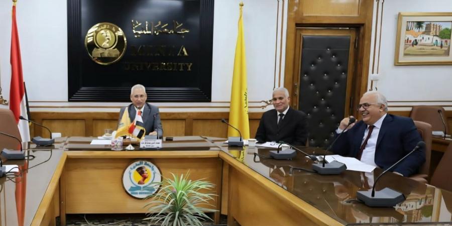 10 ملايين جنيه.. رفع قيمة الإعانة لأكثر من 13.5 ألف طالب بجامعة المنيا