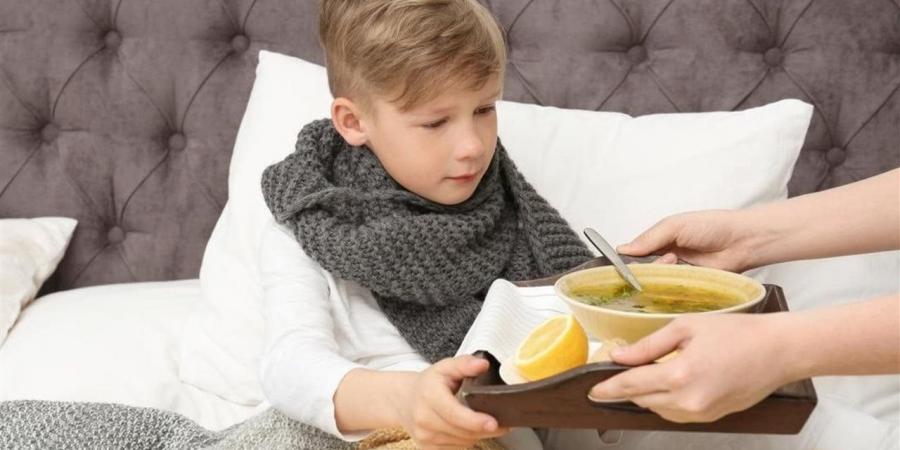 كيف نتعامل مع انتقائية الأطفال في الطعام… مرحلة طبيعية يمكن تجاوزها بهدوء