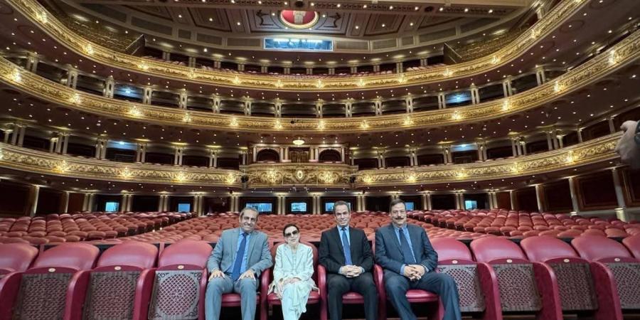 في ظهور نادر.. نجاة الصغيرة تزور مدينة الثقافة والفنون ومقر الوطنية للإعلام بالعاصمة الجديدة