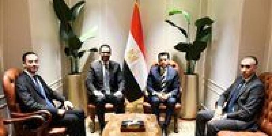 وزير الرياضة يبحث مع رئيس اتحاد الجودو استعدادات المنتخبات وخطط تطوير اللعبة