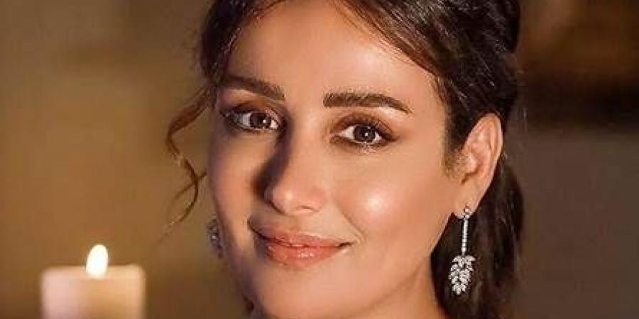 كندة حنا: مشكلتي ليست العمل بل حقوقي المالية والضرر الذي لحق بي