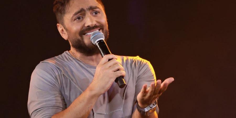 استئصال كلى وخطأ طبي وأيام صعبة... رحلة تامر حسني مع المرض