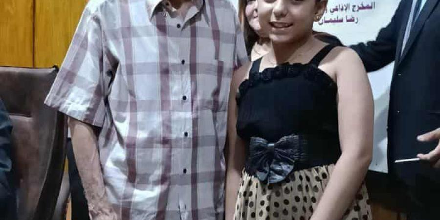 باتول حسن منصور.. شاعرة ونجمة صغيرة تصنع الإبداع في المنصورة