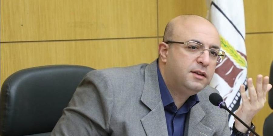 محافظ بني سويف يناقش جهود ونتائج 19 زيارة للتفتيش المالي والإداري