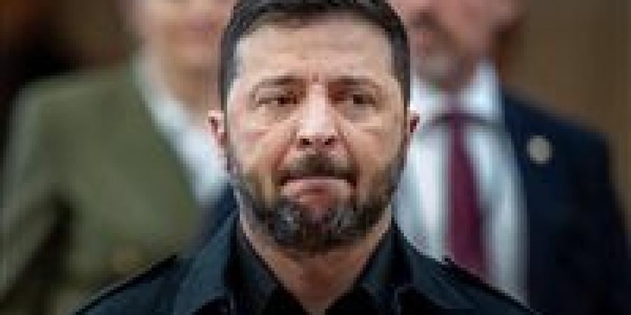 استقالة يرماك تربك زيلينسكي.. وردود فعل عالمية على مستقبل الحكم في أوكرانيا