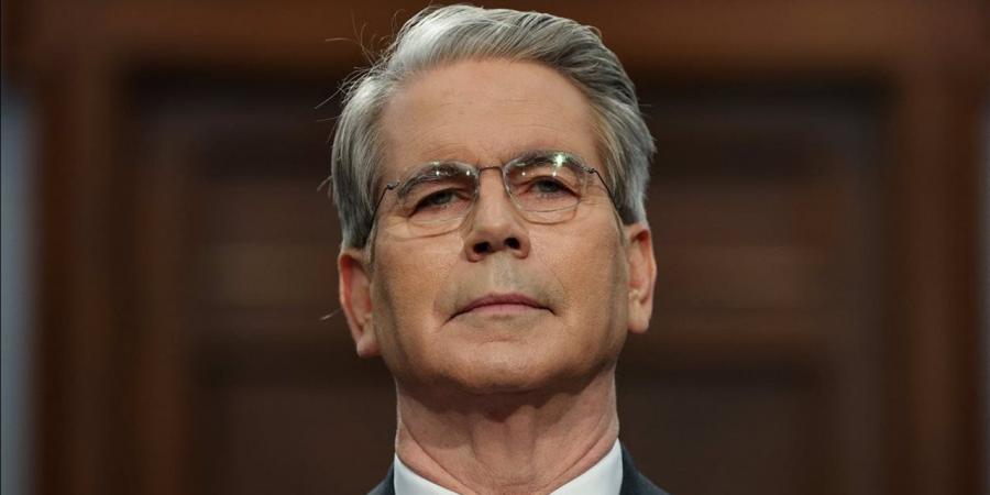 عاجل.. بيسنت: الخزانة الأمريكية تخطط لوقف تقديم المزايا للمهاجرين غير المسجلين