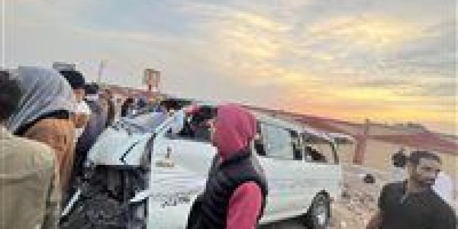 إصابة 14 فتاة في انقلاب ميكروباص بطريق الصالحية في الإسماعيلية