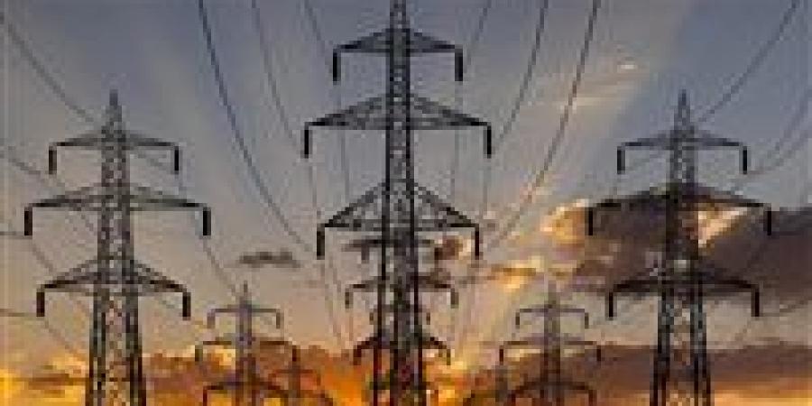 تشديد قبضة الكهرباء| عقوبات تصل إلى مليونى جنيه وحبس سنتين لوقف سرقة التيار في 2025