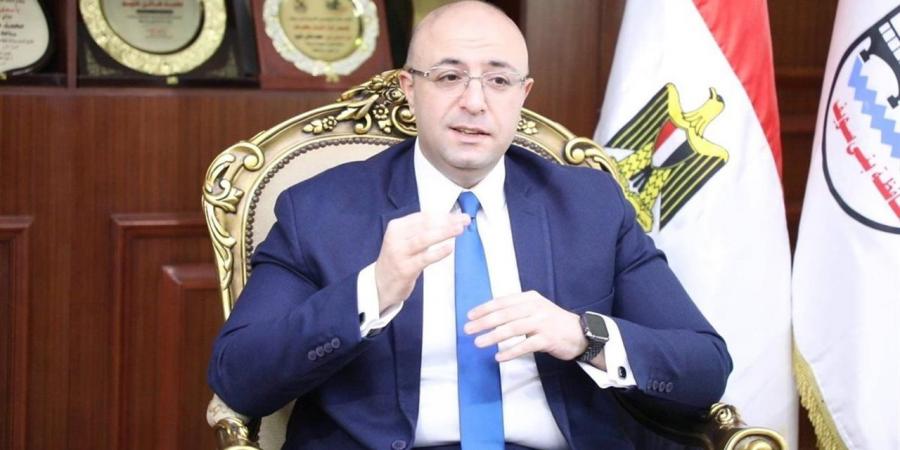 محافظ بني سويف يتابع جهود التأمين الصحي في دعم وتطوير الخدمات الطبية