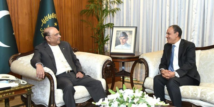 سلمها وزير الخارجية.. رسالة خطية من الرئيس السيسي إلى رئيس باكستان