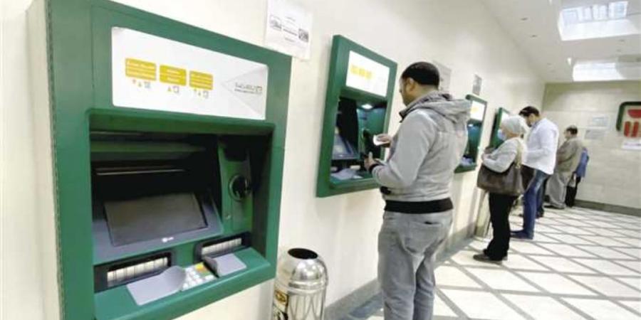 رسوم السحب والاستعلام من الـ ATM بعد القرار الجديد