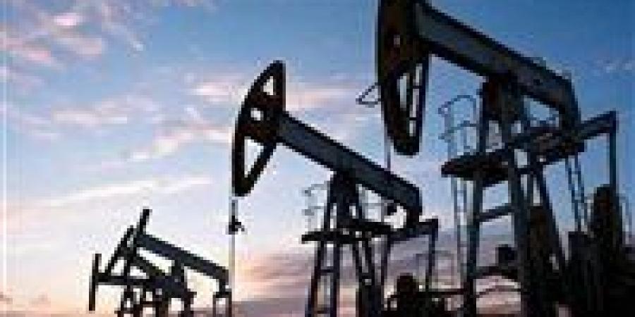 ارتفاع قياسي| برنت عند 63.31 دولارًا وغرب تكساس 59.50.. أسواق النفط تشتعل وسط توترات أوكرانيا وفنزويلا