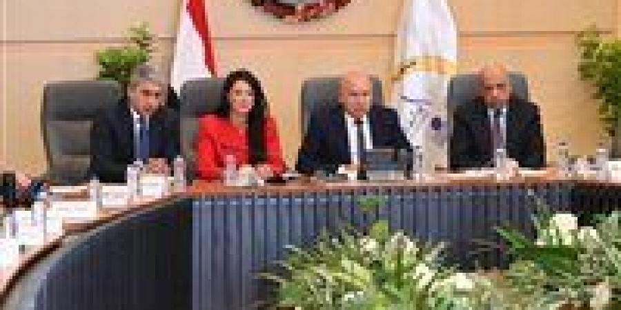 وزير النقل يكشف خطة النهوض بالصناعة المحلية