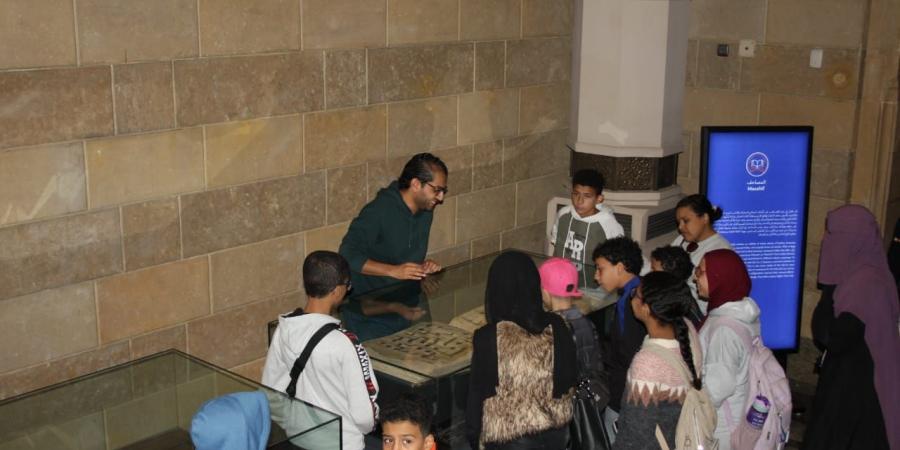 متحف دار الكتب بباب الخلق يفتح أبوابه لطلاب المدارس احتفالًا بالهوية المصرية