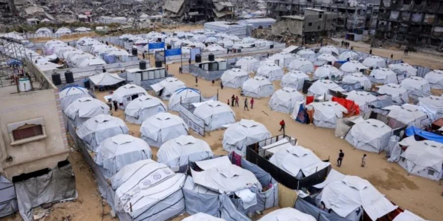 «لمواجهة قسوة الشتاء».. بريطانيا تعلن إرسال أكثر من 1,100 خيمة إلى سكان غزة
