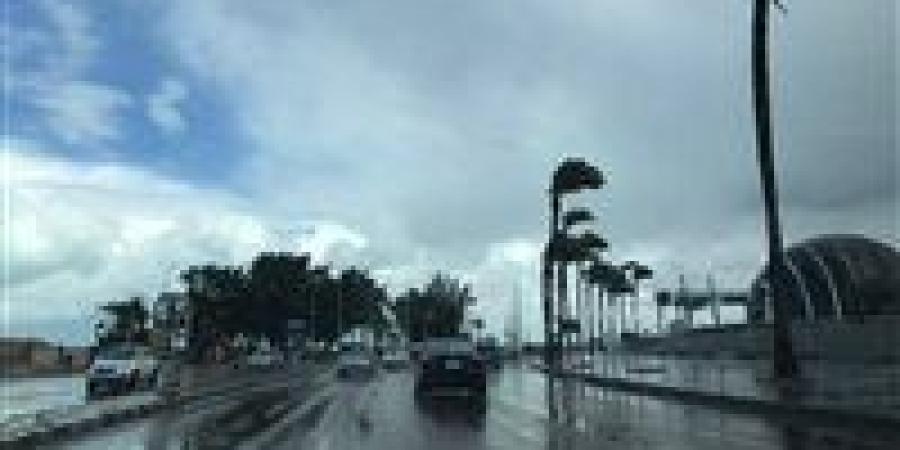 انخفاض كبير في درجات الحرارة وتقلبات جوية شديدة