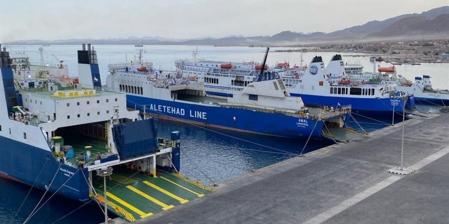 تداول 21 ألف طن و1080 شاحنة بضائع عامة ومتنوعة بموانئ البحر الأحمر