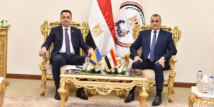 وزير الطاقة البوسني: "إيديكس" فرصة مهمة لفتح آفاق جديدة للتعاون العسكري