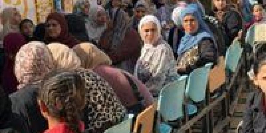 توافد المواطنين للتصويت في انتخابات مجلس النواب بالدائرة الأولى بمحافظة قنا