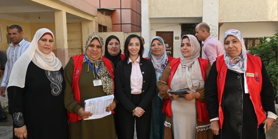 محافظ البحيرة تتفقد عددًا من اللجان لمتابعة سير العملية الانتخابية