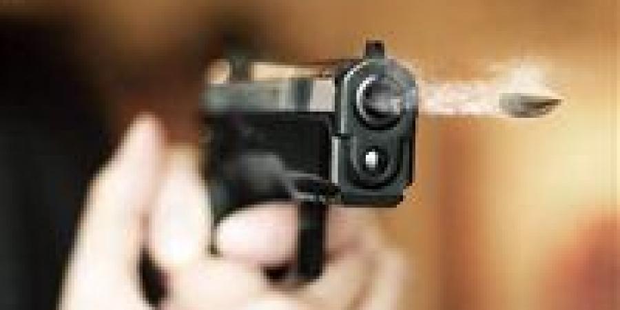 طلقة الغدر.. خلافات قديمة تنتهي بفقدان شاب لبصره في الخصوص