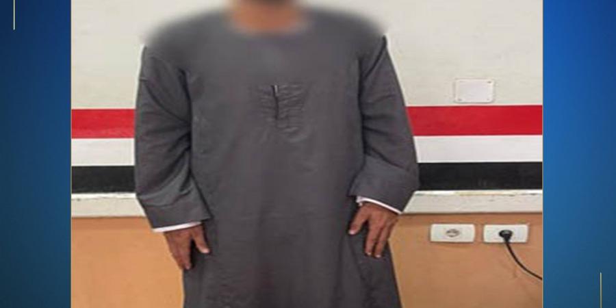 الداخلية تعلن ضبط أحد الأشخاص بقنا لقيامه بتوزيع مبالغ مالية على الناخبين من أجل التصويت لأحد المرشحين