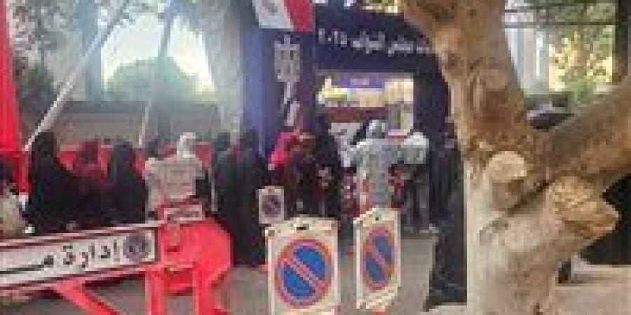 إقبال كثيف منذ الدقائق الأولى لفتح اللجان بدائرة إمبابة بالجيزة