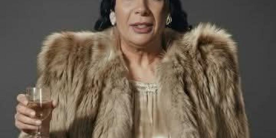 ذكاء اصطناعي.. حقيقة الصورة المنتشرة لـ منى زكي من فيلم الست