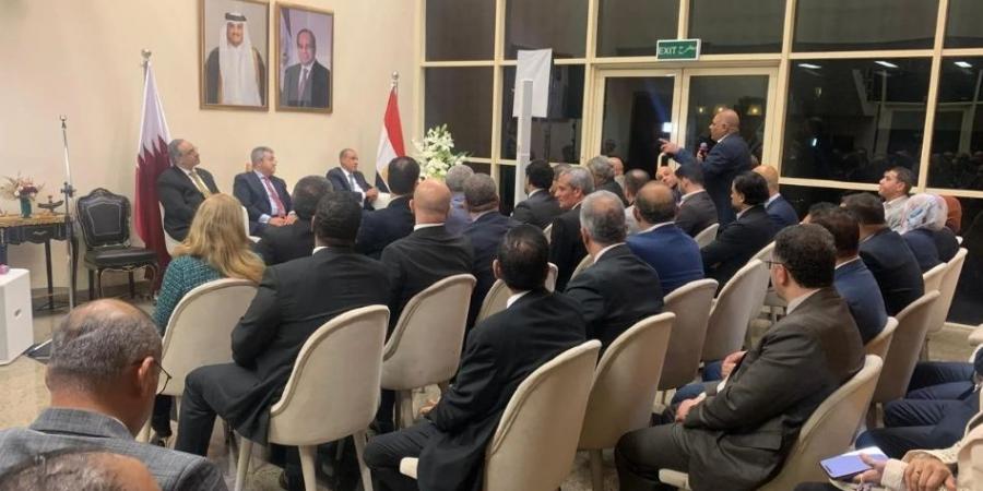 تفاصيل لقاء وزير الخارجية مع الجالية المصرية في قطر..رسائل مهمة وتسهيلات موسعة