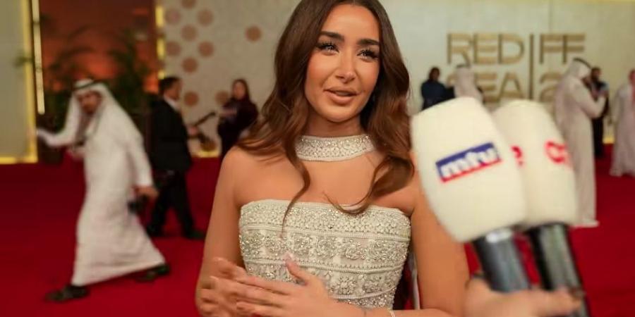 مركزة في شغلي.. أول تعليق من هنا الزاهد بعد تصريحات أحمد فهمي عنها