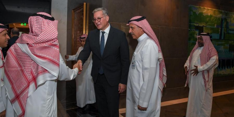 خلال زيارته السعودية.. وزير البترول يبحث التعاون بمجال البتروكيماويات مع رئيس سابك 