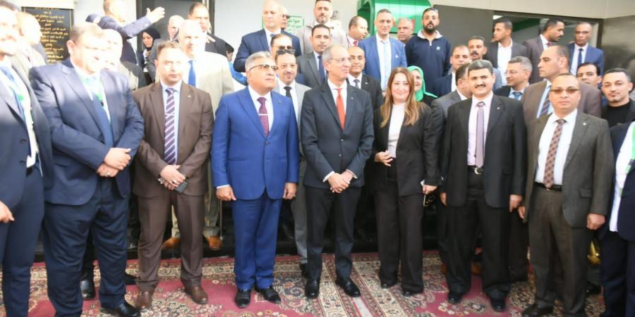 محافظ الدقهلية ووزير الاتصالات يفتتحان مكتب بريد المنصورة الرئيسي بعد تطويره