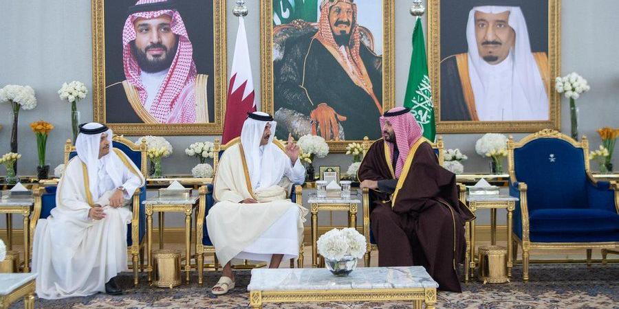 ولي العهد السعودي يستقبل أمير قطر في الرياض|صور